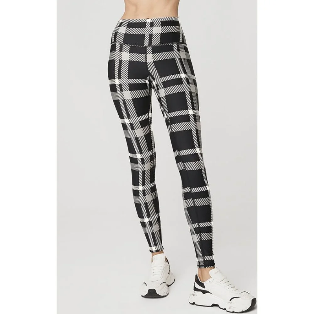 Alo High-Waist Airlift Magnified Plaid Leggings Black Ivory Hi-Rise Waisted Pant